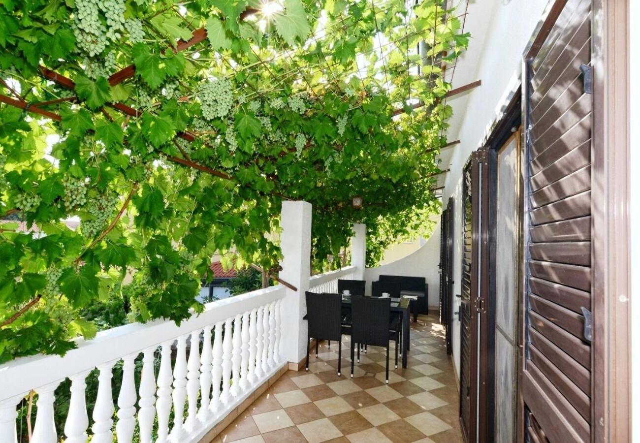 Apartments Snjeza Водице Экстерьер фото